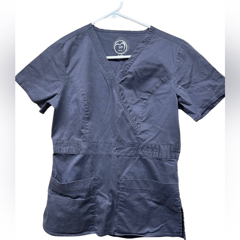 Healthpro Women’s Gray Scrub Top Size XS